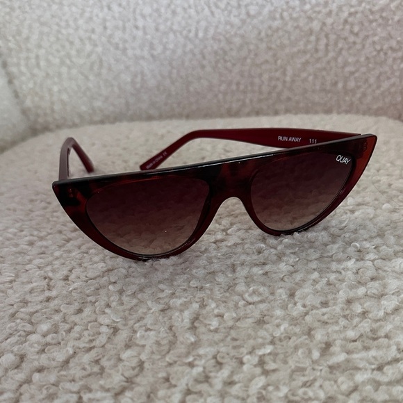 Quay Australia Run Away Cat Eye Sunglasses R2933 - Picture 2 of 8